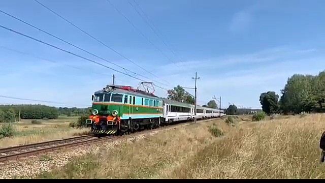 ET22 ST43 EN57 ED160 - EP07-376 z pociągiem IC Żuławy do Szczecina Głównego_exported_12353_1601538831881.jpg